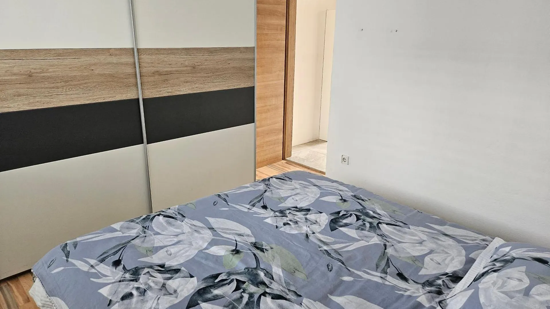 Apartment Ba&Ni Tkon